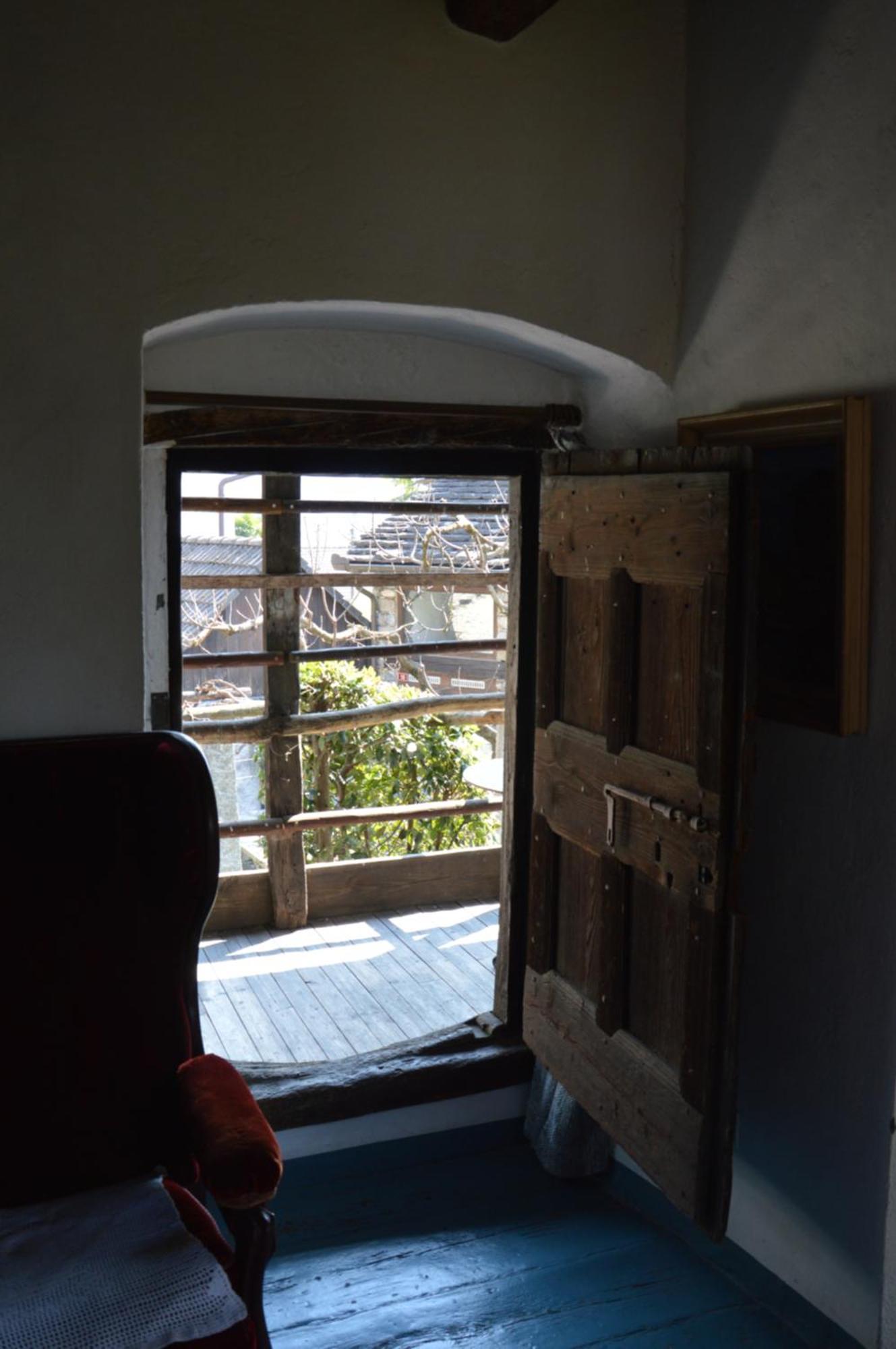 Villa Rustico Pult Someo Esterno foto